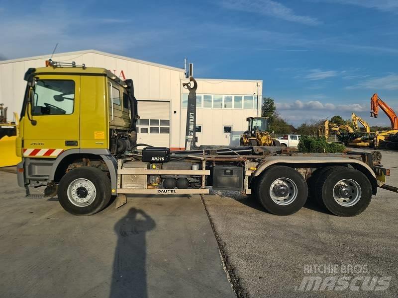 Mercedes-Benz DB2646 Camion ampliroll