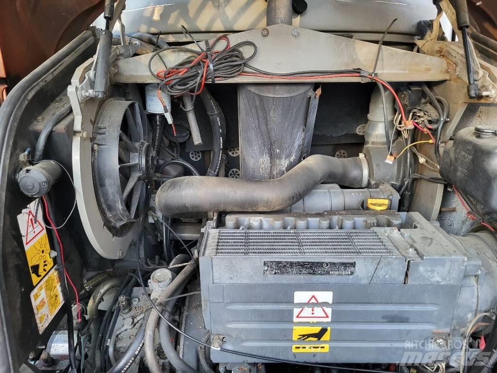 Atlas 65 Chargeuse sur pneus