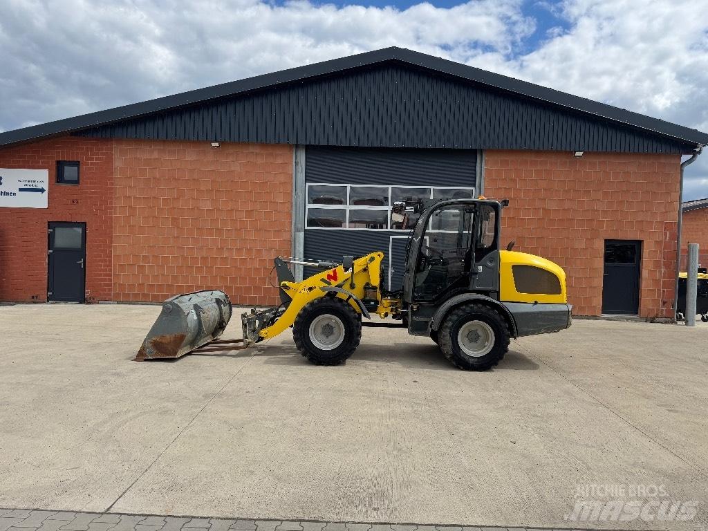 Wacker Neuson WL 44 Chargeuse sur pneus