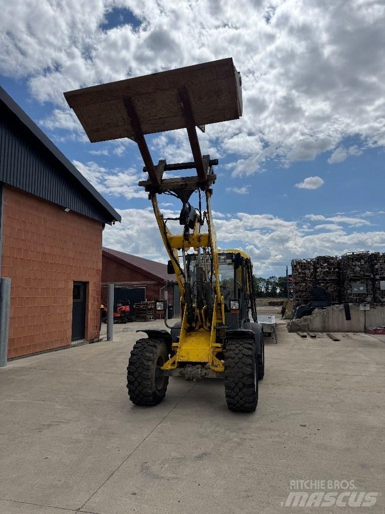 Wacker Neuson WL 44 Chargeuse sur pneus