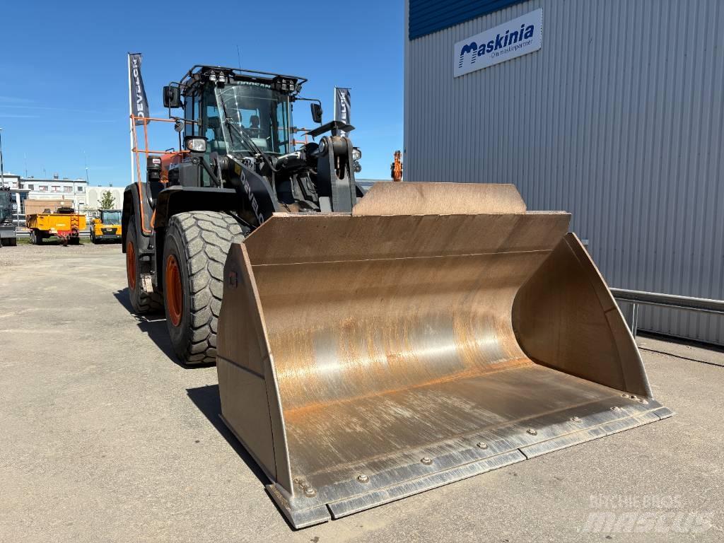 Develon DL480-7 Chargeuse sur pneus