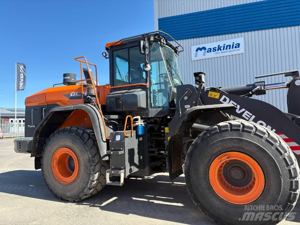 Develon DL480-7 Chargeuse sur pneus