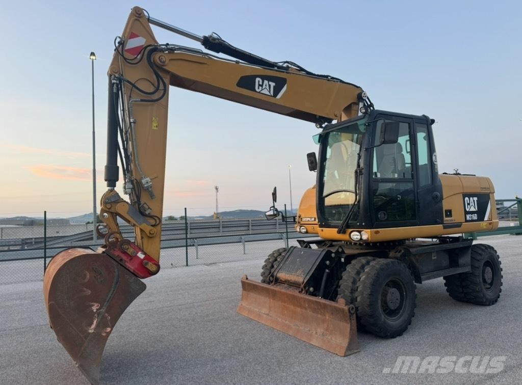 CAT M 316 D Pelle sur pneus