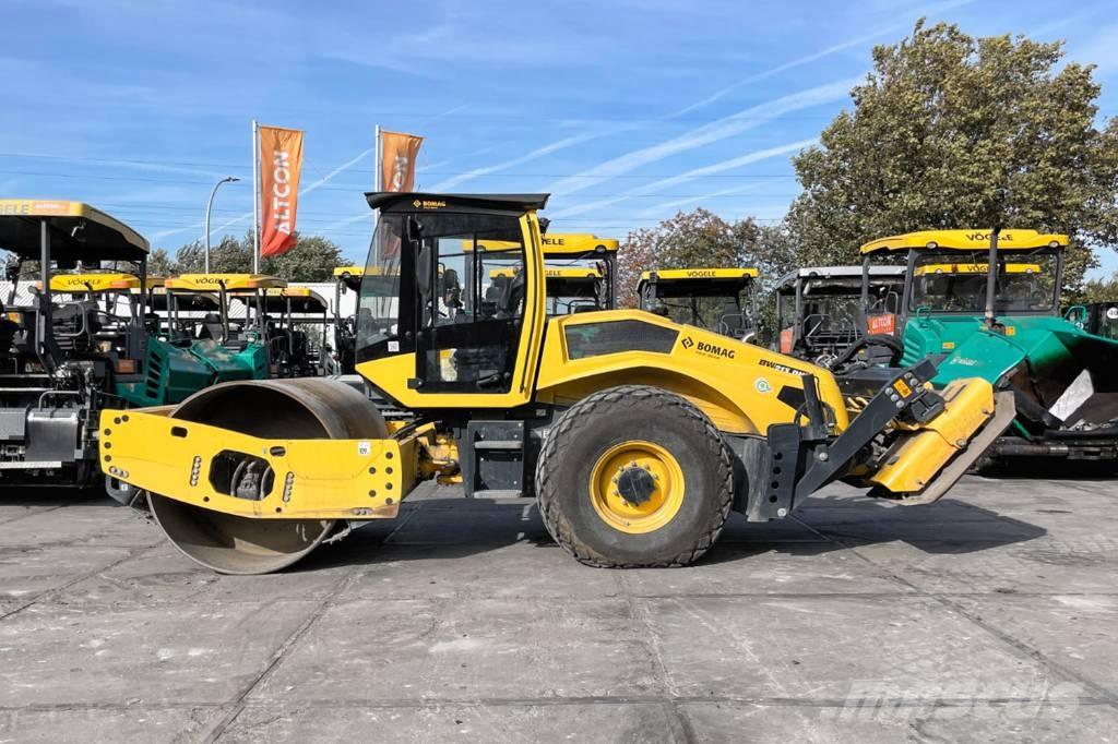 Bomag BW 213 D-5 Rouleaux monocylindre