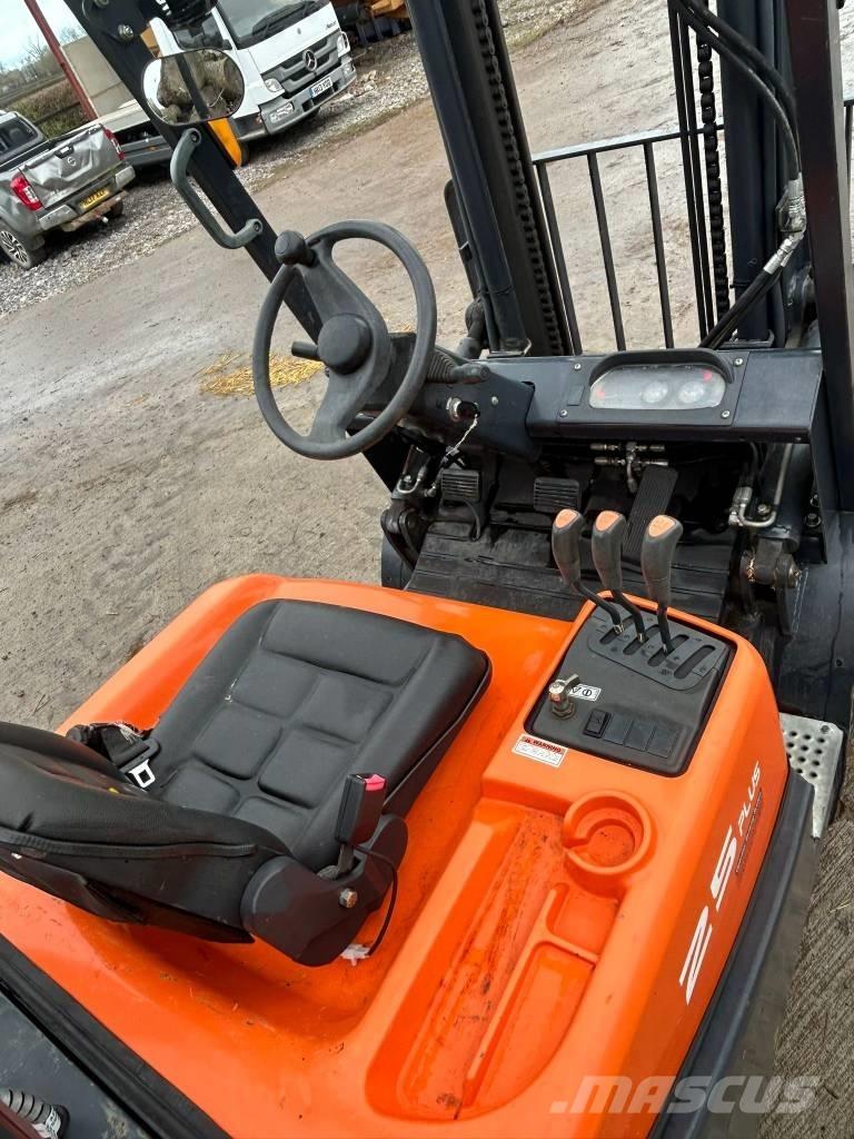 Doosan G 25 GP Plus Chariots GPL