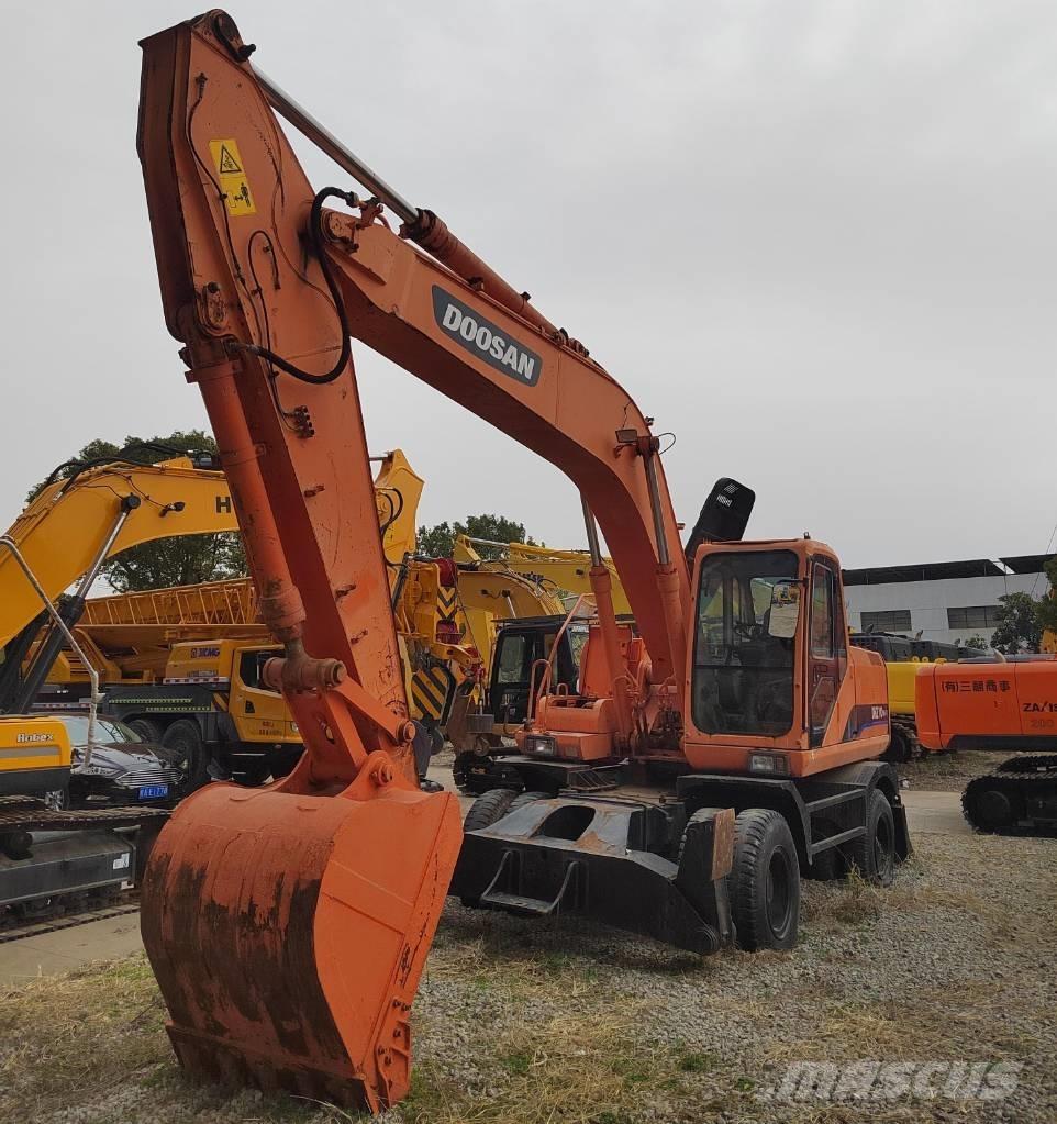 Doosan DH210W-7 Pelle sur pneus