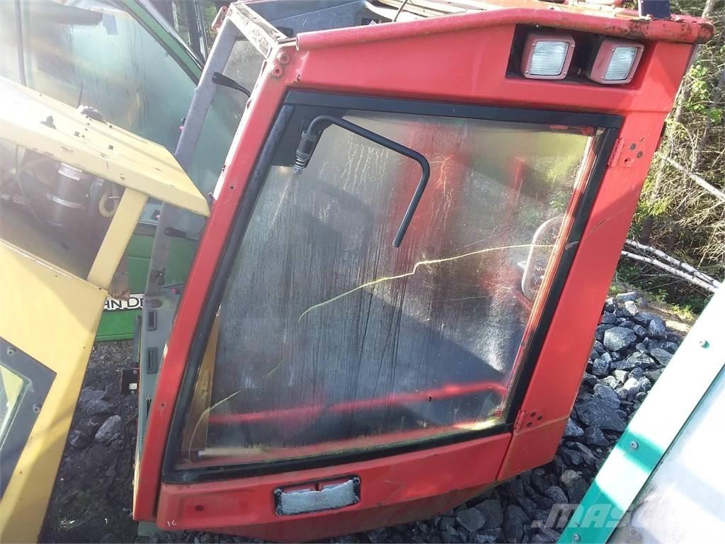 Komatsu 911.5 Cabine