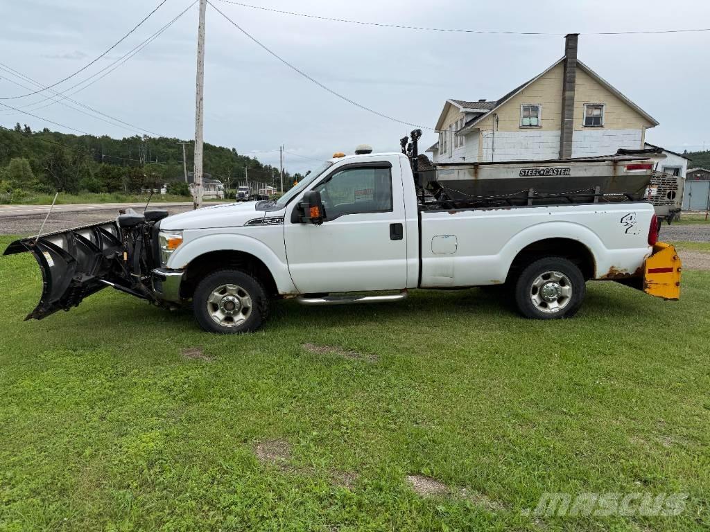 Ford F 350 Autre fourgon / utilitaire