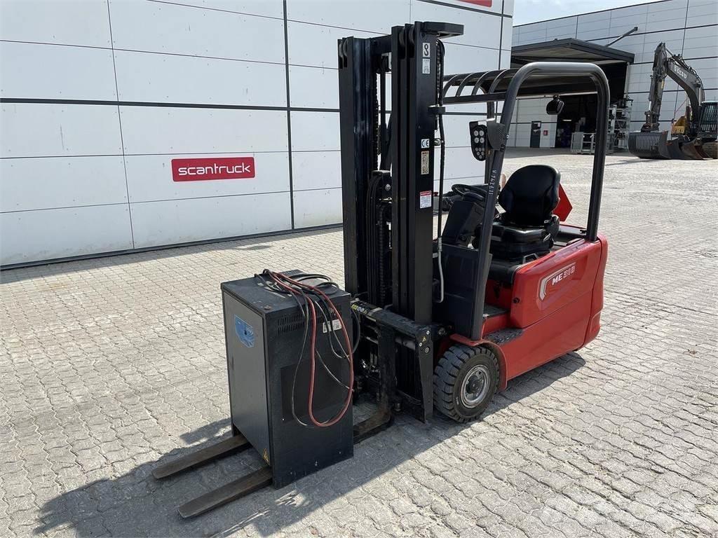 Manitou ME318 Chariots élévateurs électriques