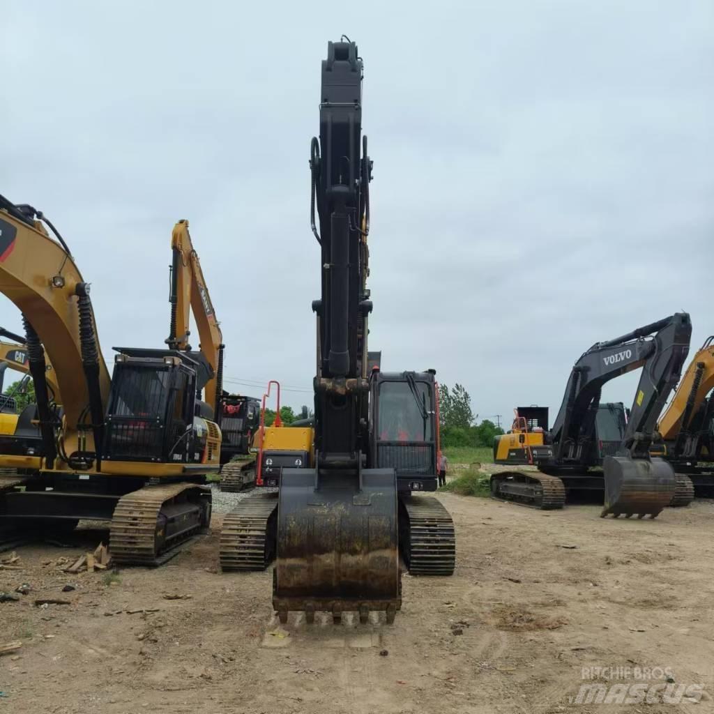 Volvo EC 240 Pelle sur chenilles