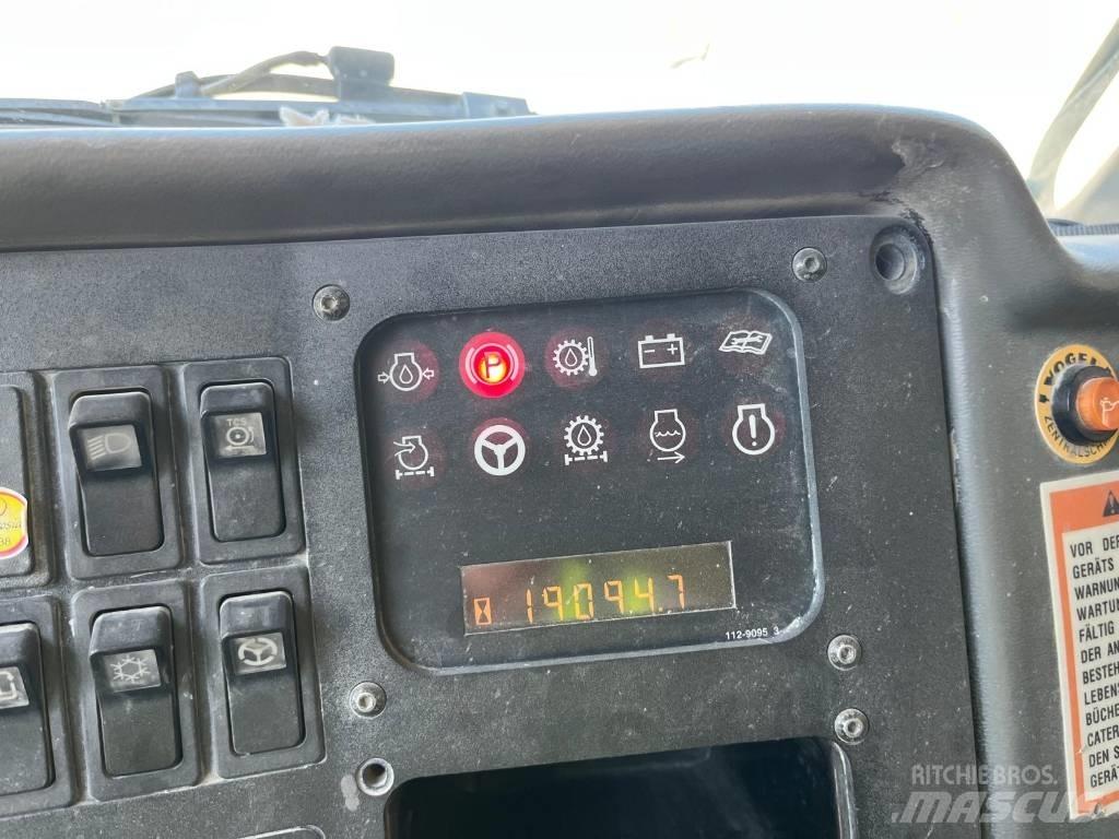 CAT 771D Tombereau rigide