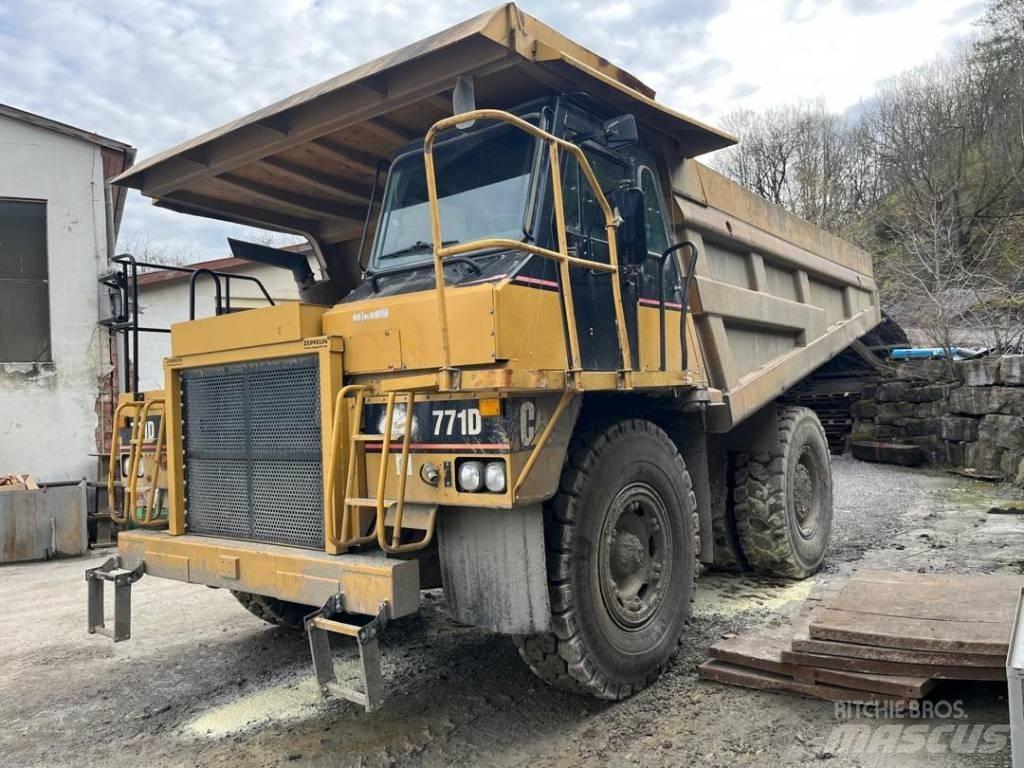 CAT 771D Tombereau rigide