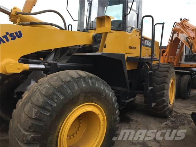 Komatsu WA 380 Chargeuse sur pneus
