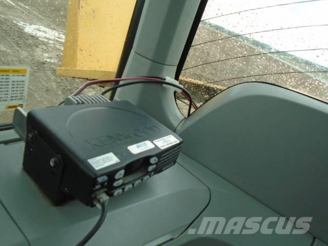 CAT 938M Chargeuse sur pneus