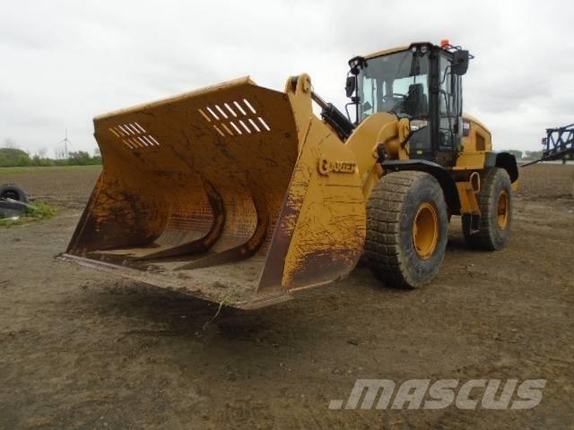 CAT 938M Chargeuse sur pneus