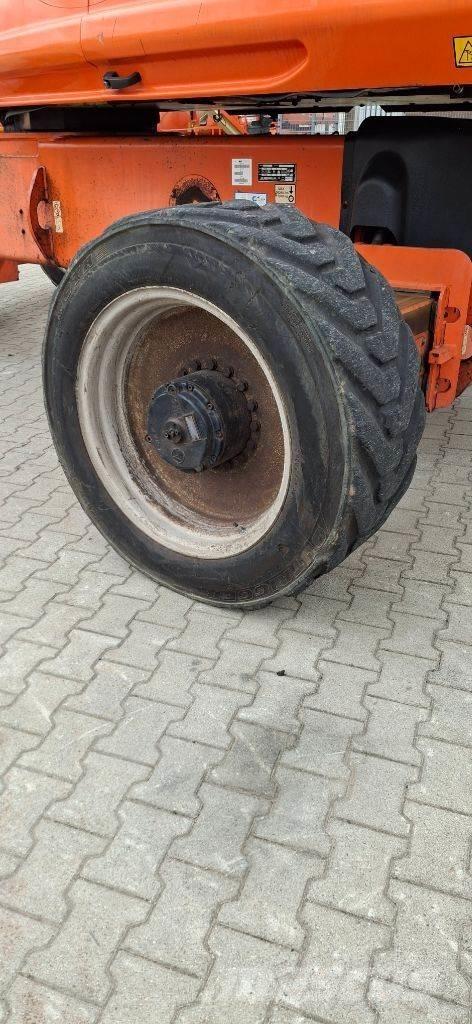 JLG 1350SJP Nacelles télescopiques