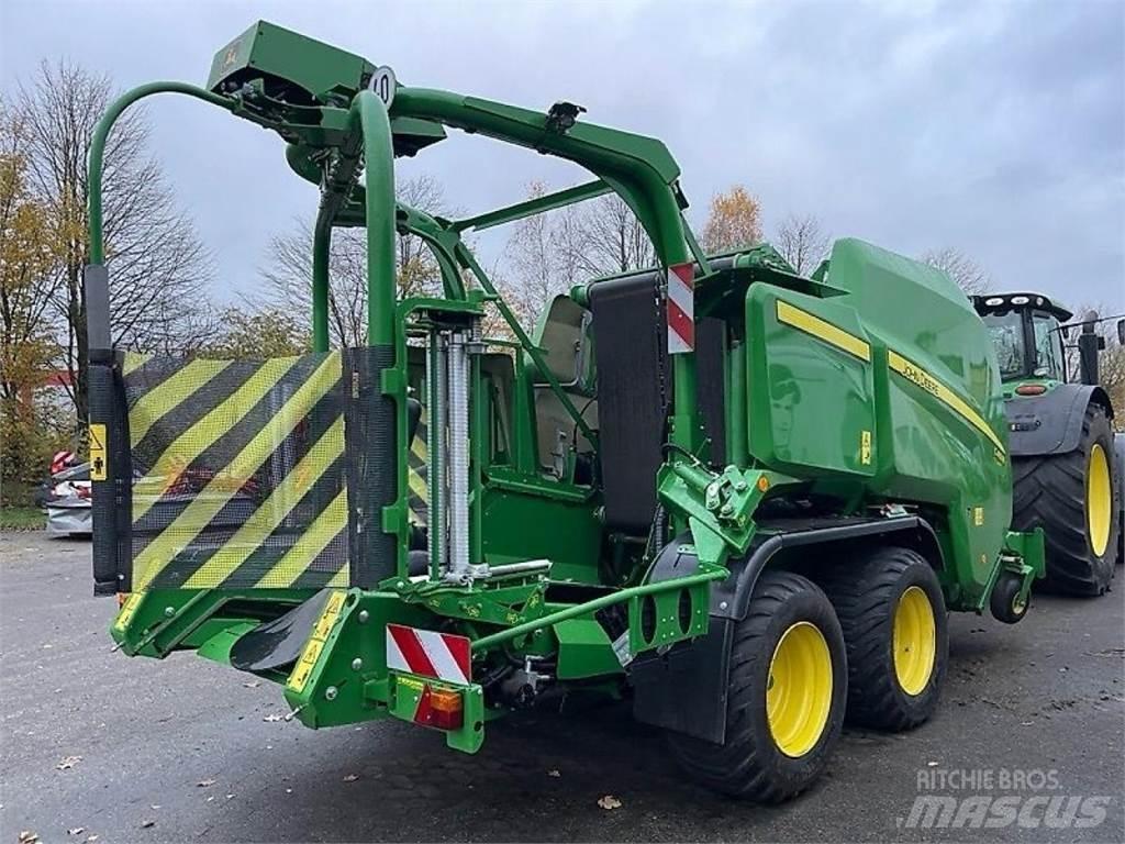 John Deere C451R Presse à balle ronde