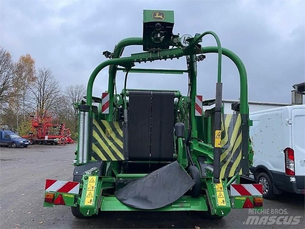 John Deere C451R Presse à balle ronde