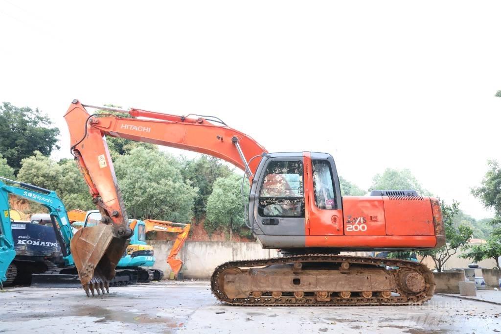 Hitachi ZX 200 LC-3 Pelle sur chenilles
