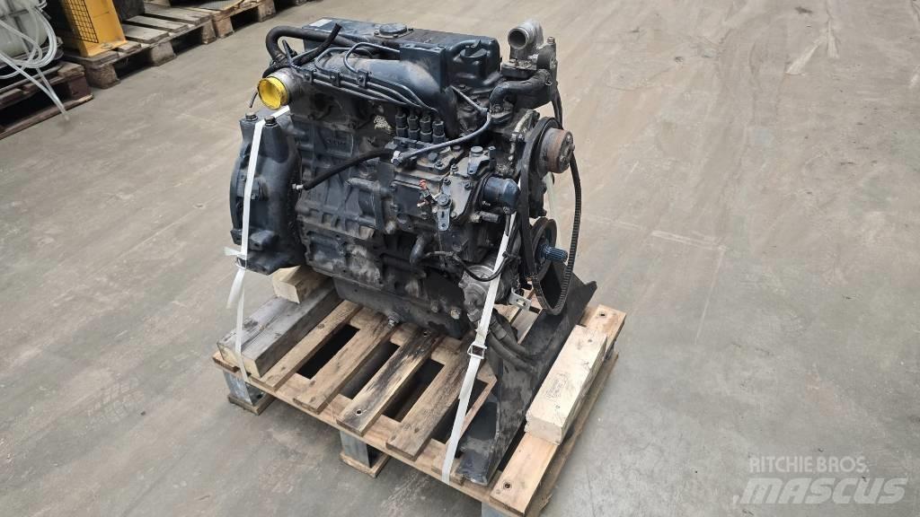 Kubota V2403 Moteur