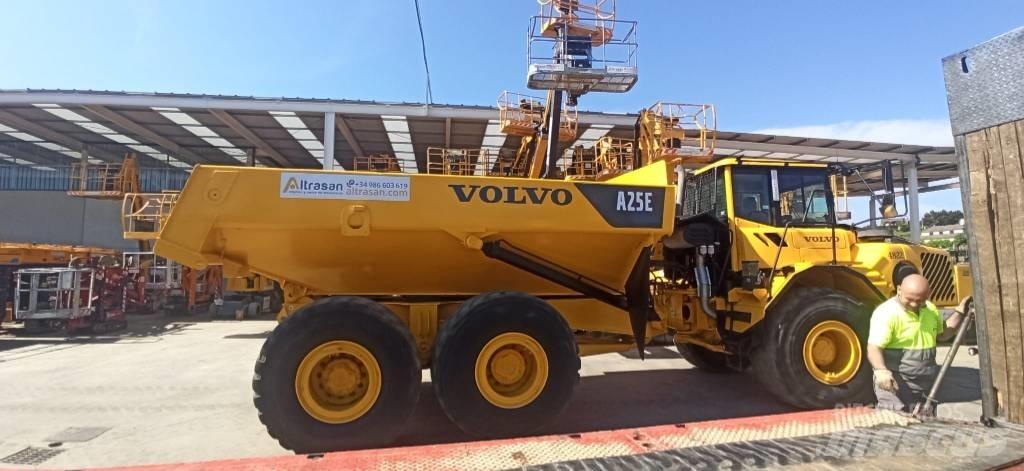 Volvo A 25 E Tombereau articulé