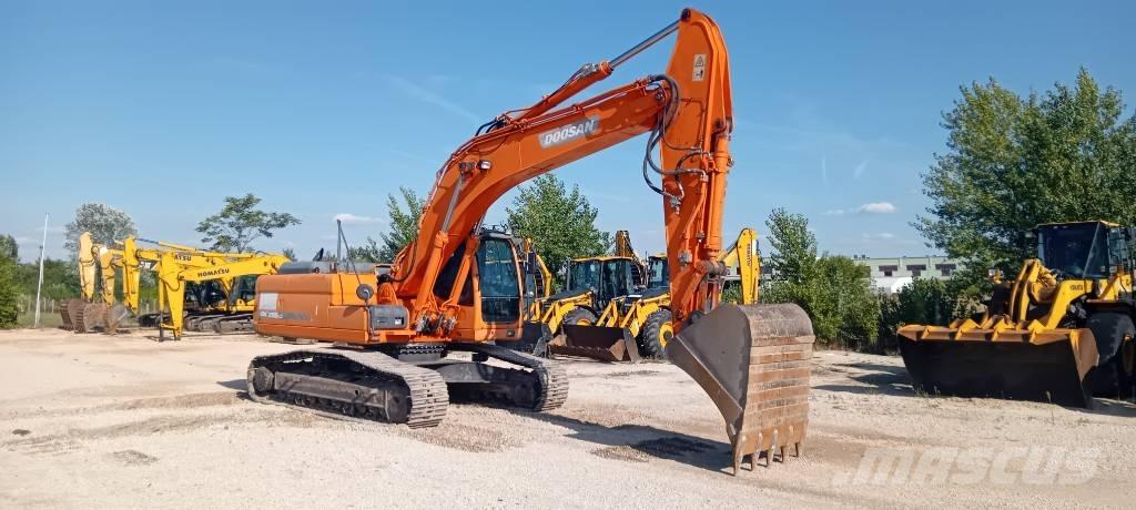 Doosan DX 255 LC Pelle sur chenilles