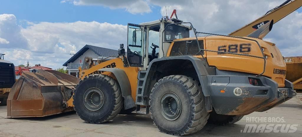 Liebherr L 586 Chargeuse sur pneus