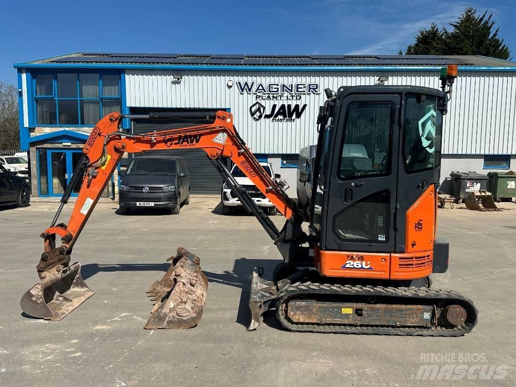 Hitachi ZX 26 U-6 Mini pelle < 7t