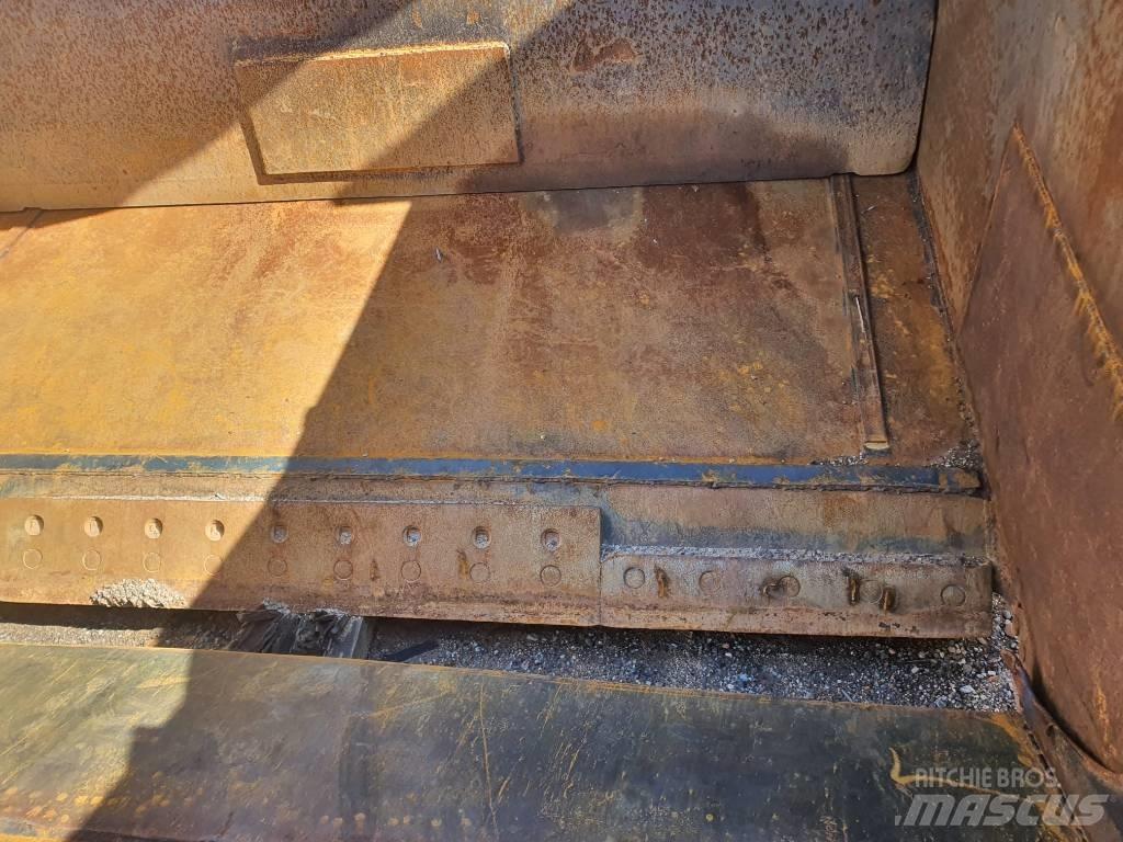 CAT 627 F Scraper