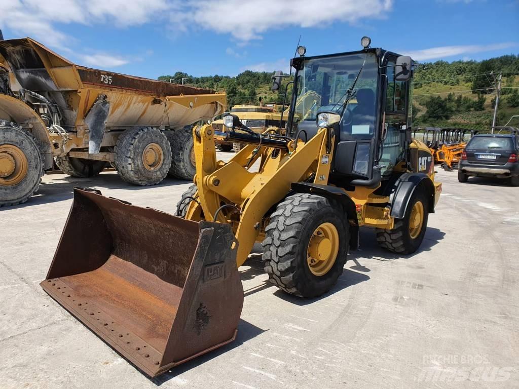 CAT 907 H Chargeuse sur pneus