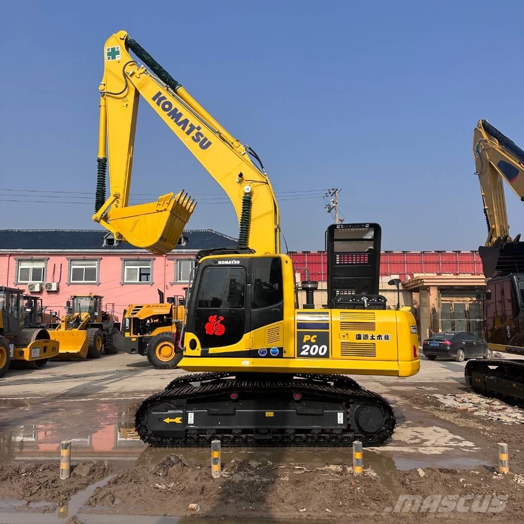 Komatsu PC 200-8 Pelle sur chenilles