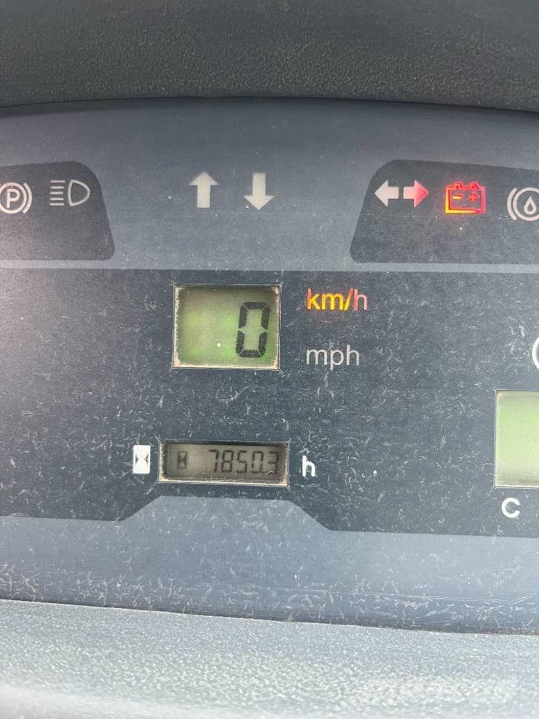 Komatsu WA 80-5 Chargeuse sur pneus