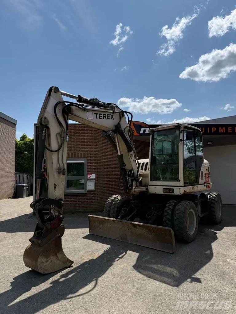 Terex TW 85 Pelle sur pneus