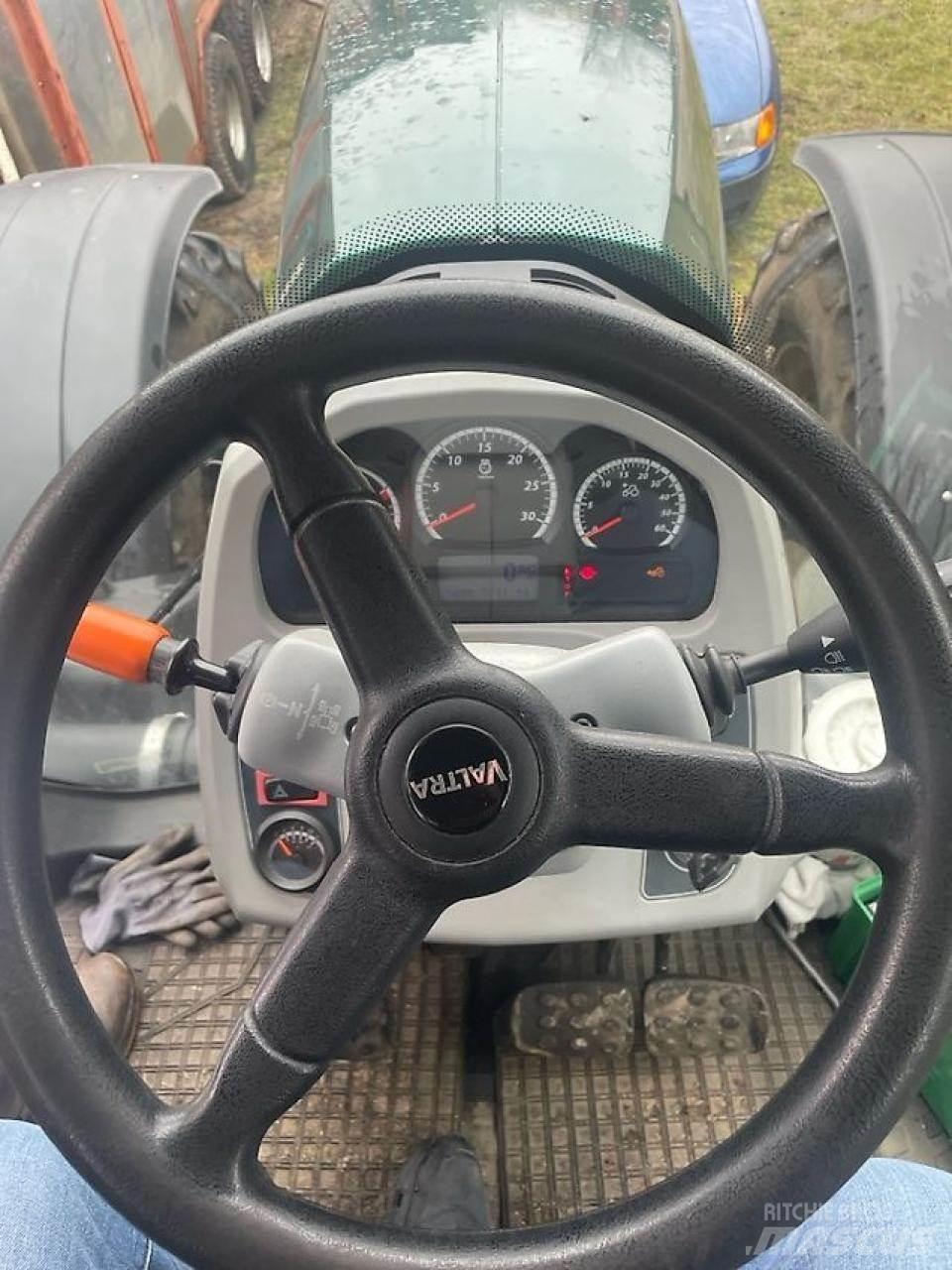 Valtra T 174 E Tracteur