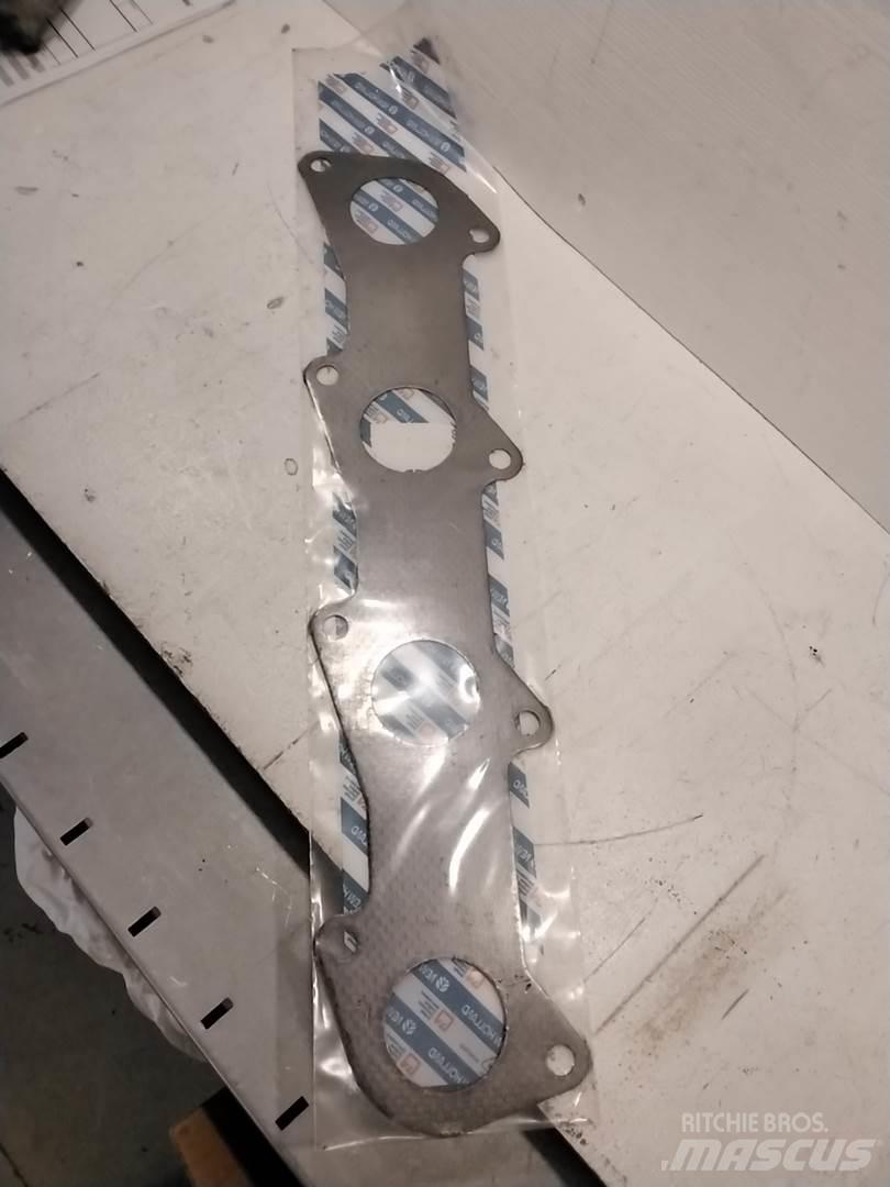 Ford 83999221 NH Moteur