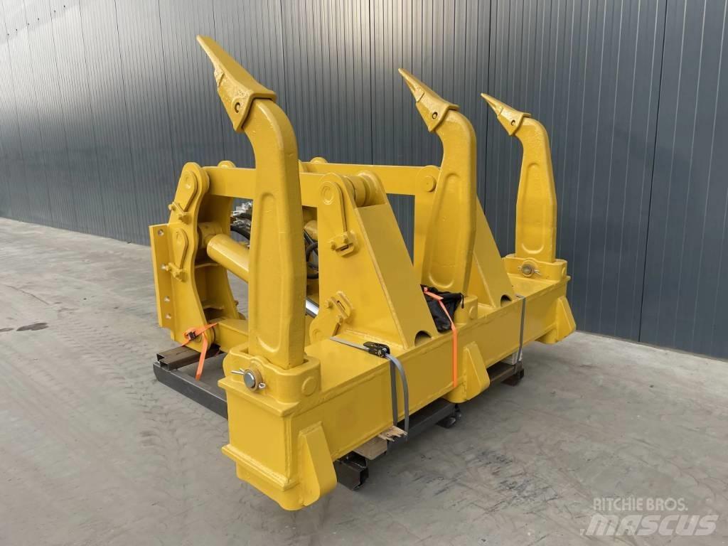 Komatsu D85 Scarificateur