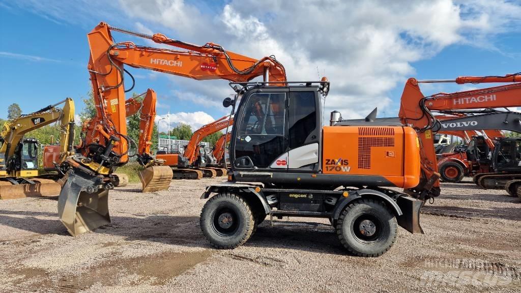 Hitachi ZX170W-5 2P Pelle sur pneus