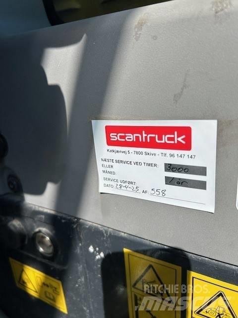Komatsu WA200-8 Chargeuse sur pneus