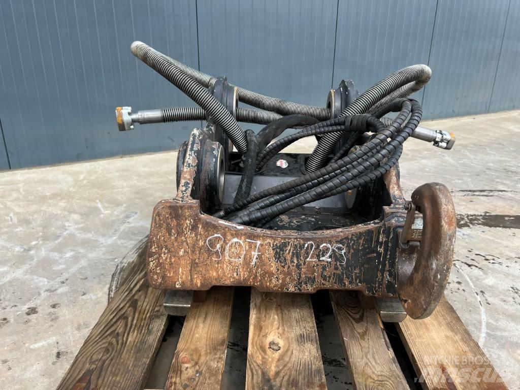 OilQuick OQ70/55 Attache rapide pour godet