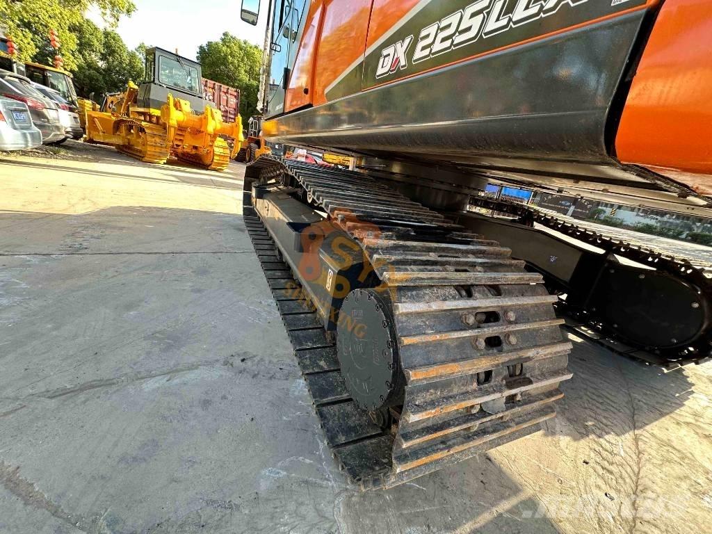 Doosan DX 225 LCA Pelle sur chenilles