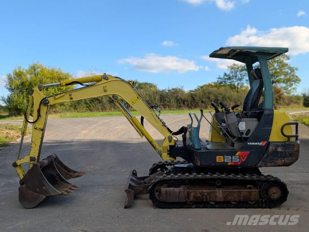 Yanmar B 25 V Mini pelle < 7t