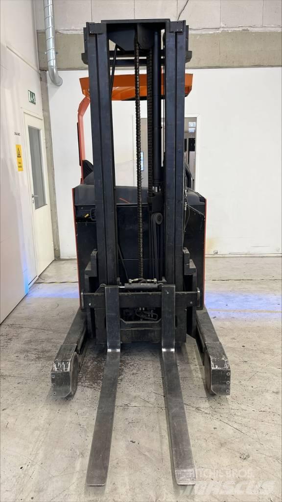 BT RR E 160 M Chariot à mât rétractable