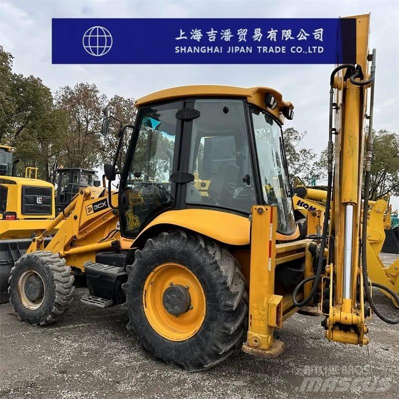 JCB 3 CX Pelle sur pneus