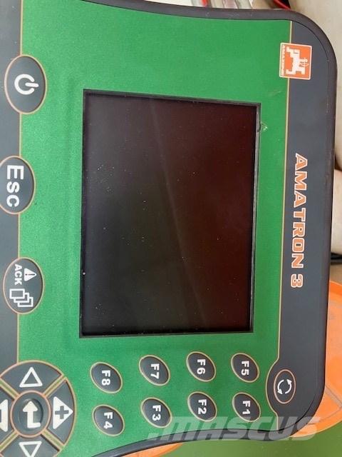 Amazone 4m Avant Semoir combiné