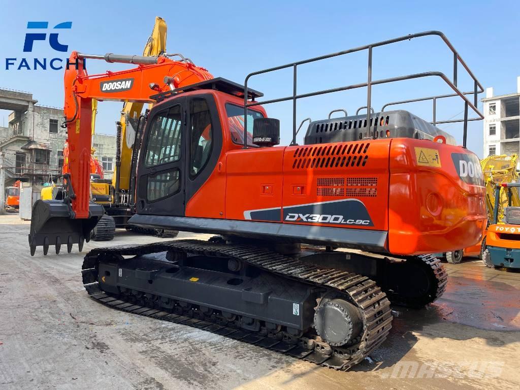 Doosan DX 300LC-9C Pelle sur chenilles