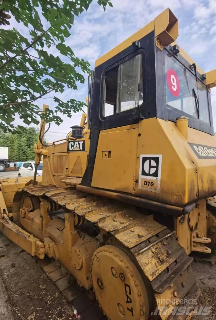 CAT D 7 G Bouteurs sur chenilles