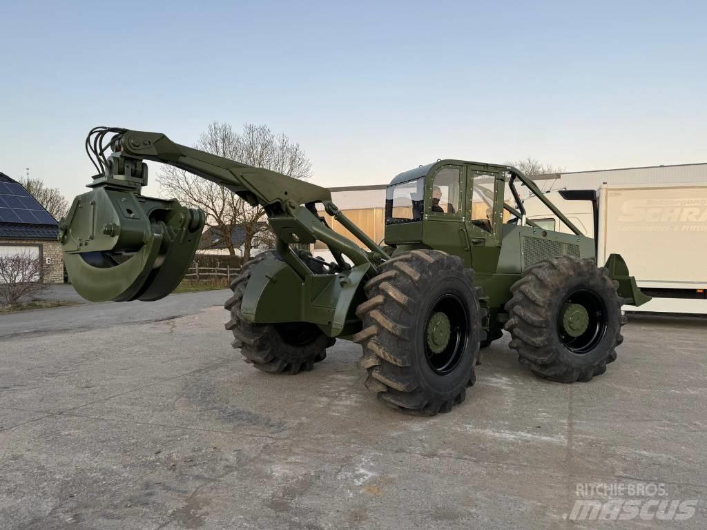 Clark Ranger 667C Débusqueur