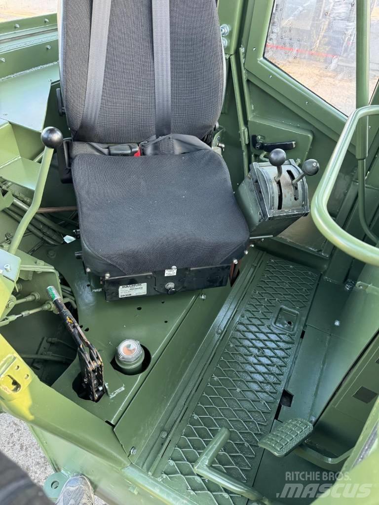 Clark Ranger 667C Débusqueur
