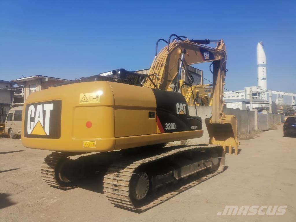 CAT 320 D Pelle sur chenilles