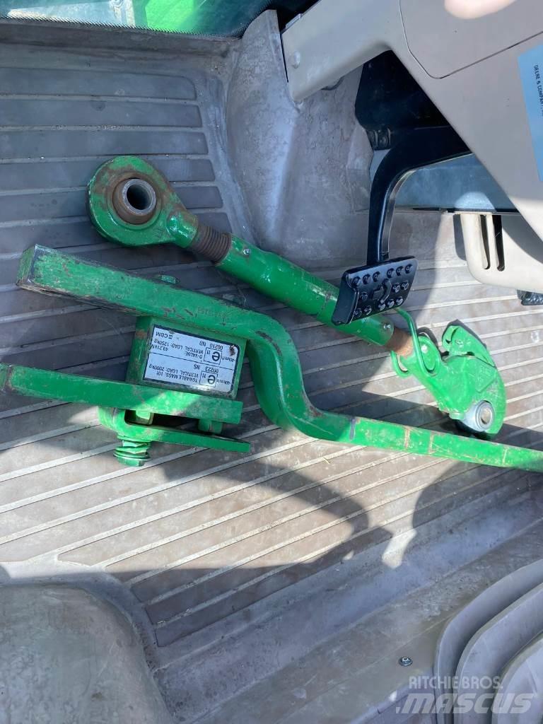 John Deere 6130 R Tracteur